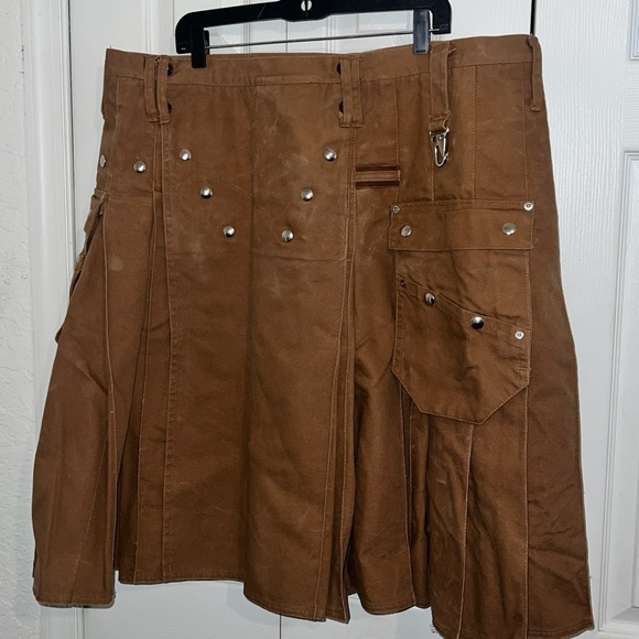 Men's Brown Tactical Kilt with Metal Accents - Picture 1 of 2
